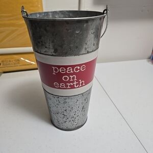 Metal Christmas Holiday Decorative Pail Water Bucket Peace On Earth. 9" Tall New